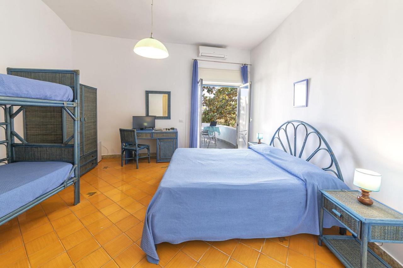Bristol Hotel Lacco Ameno  ภายนอก รูปภาพ