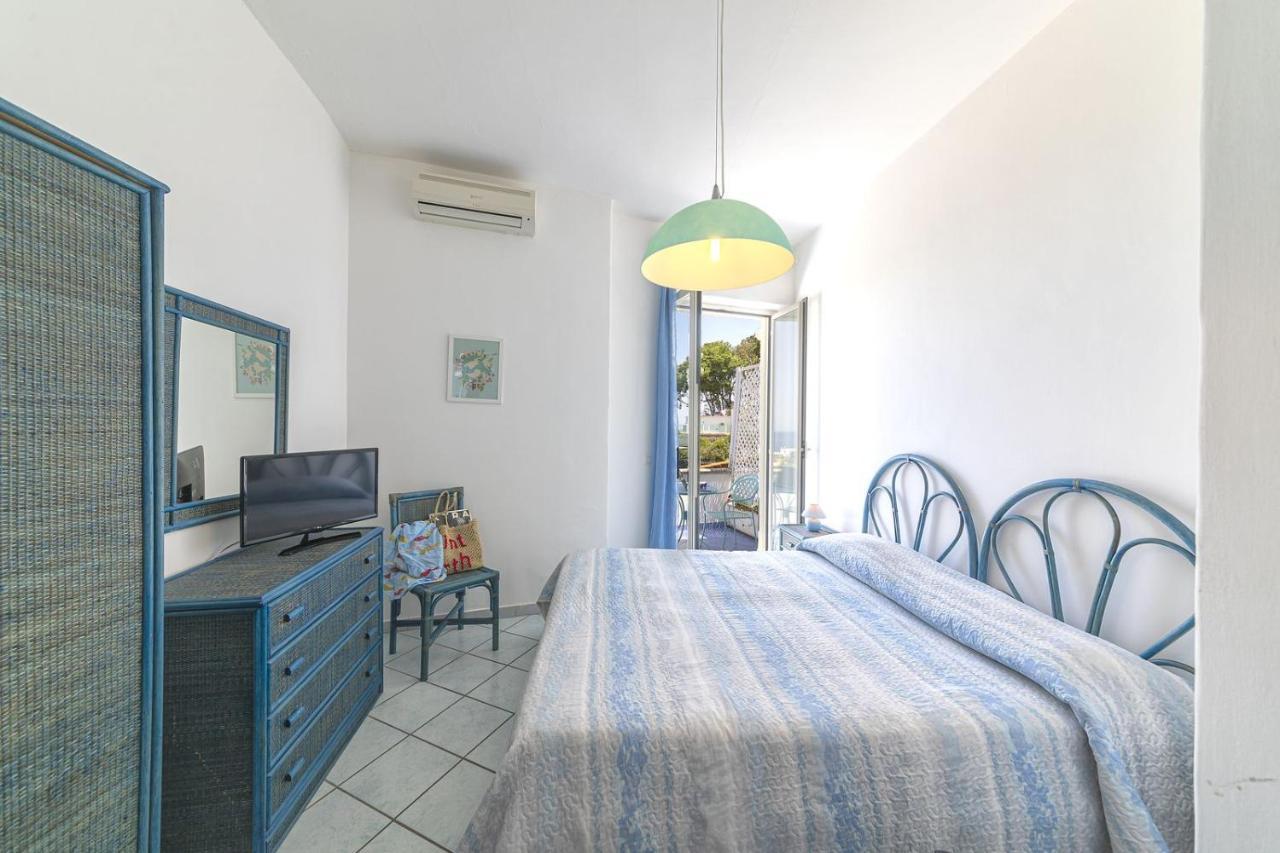 Bristol Hotel Lacco Ameno  ภายนอก รูปภาพ