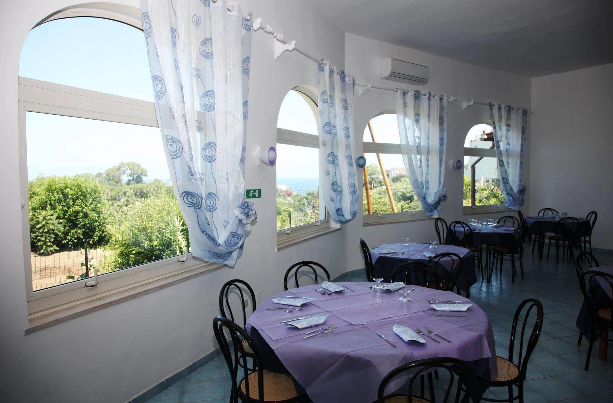 Bristol Hotel Lacco Ameno  ภายนอก รูปภาพ